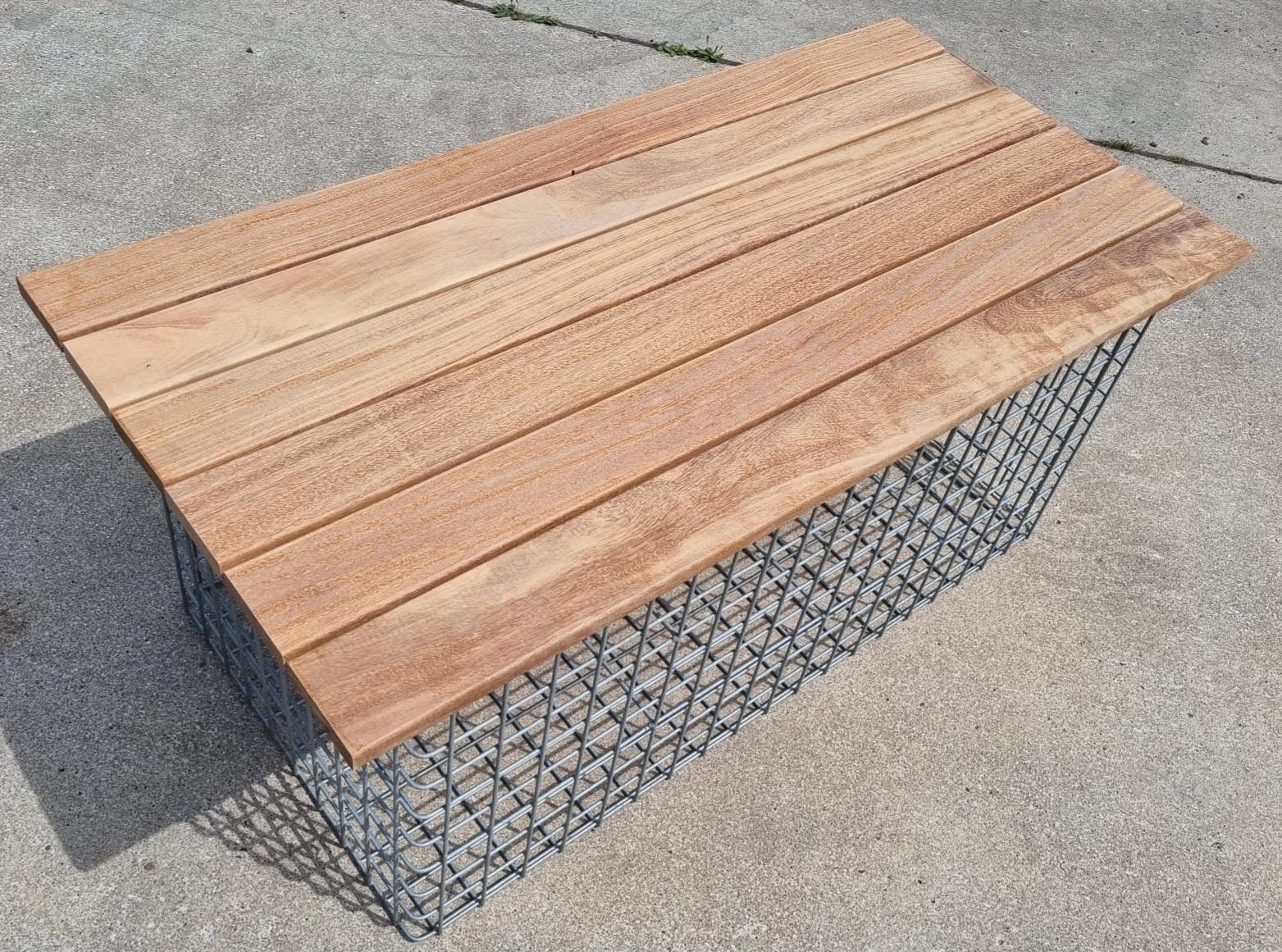 Panchina da giardino Cumaru 102 x 45 x 52 cm, MW 5 x 5 cm, zincata a caldo