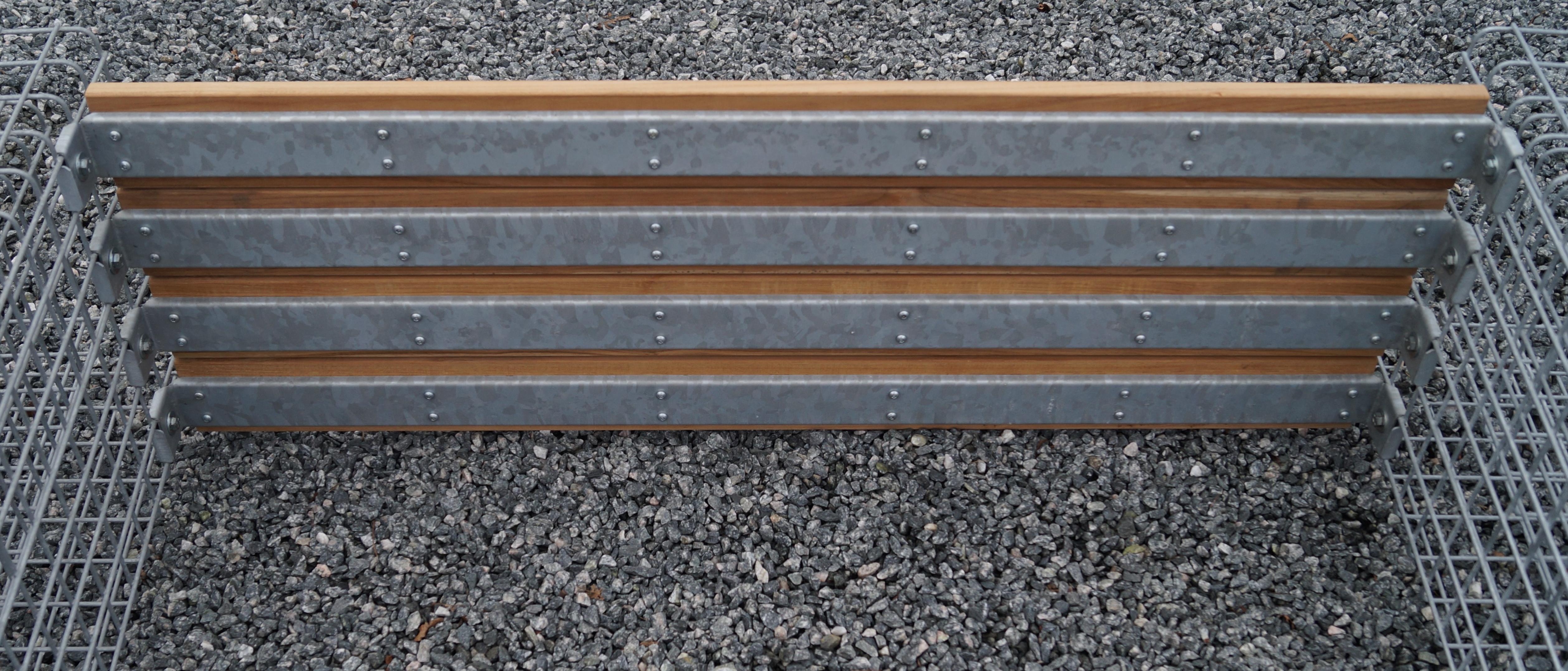 Banco de jardim com 2 colunas de flores - madeira de Cumaru, 200 cm de comprimento x 62 cm de altura x 37 cm de profundidade, galvanizado a quente, MW 5 x 5 cm