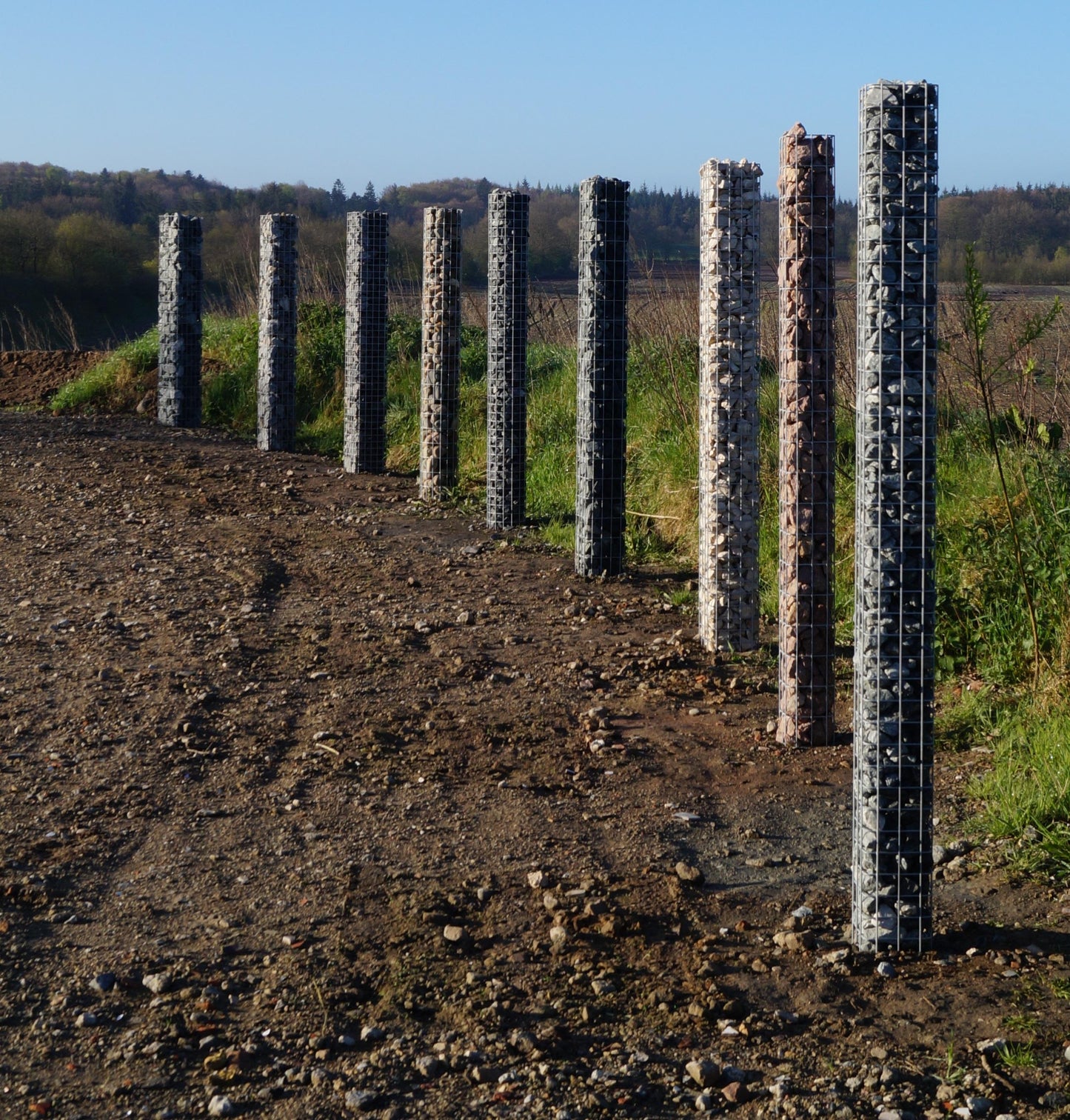 Columna rectangular de gaviones galvanizados en caliente, 27 cm x 27 cm, 200 cm de altura, MW 5 cm x 10 cm